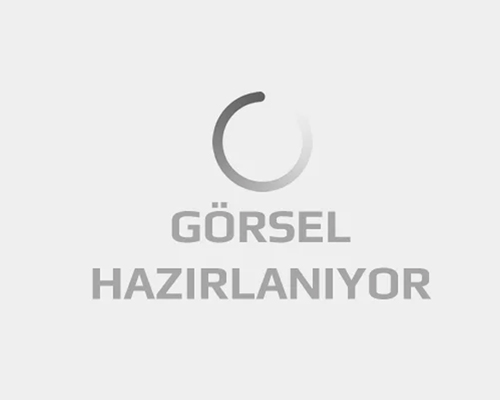 Kendi tiyatro salonlarında aile boyu gösteri yapıyorlar