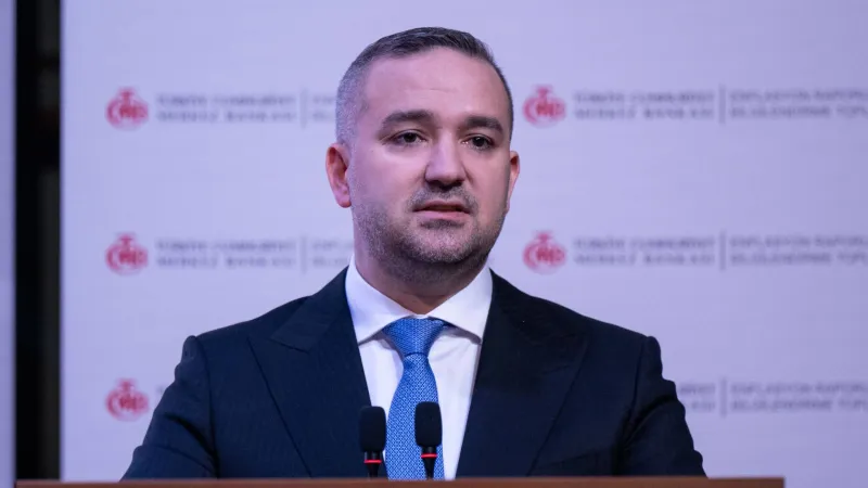 Alaattin Aktaş: Tutmayacağı bilinen yüzde 24’lük tahmini hedef olarak niteleyip hedefin üstünde tahmin dile getirmek de neyin nesi!