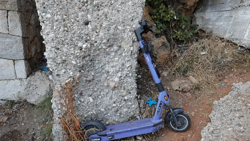 Antalya'da inanılmaz olay: 15 yaşındaki çocuğun başına scooter düştü!