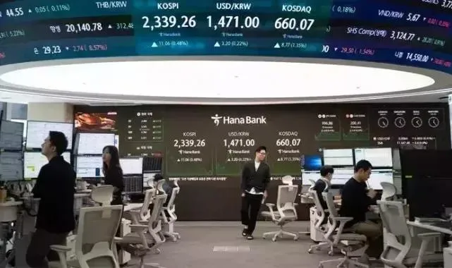 Asya borsaları Güney Kore hariç pozitif seyrediyor