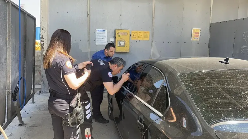 Aydın’da şaşkına çeviren anlar: Sürücü zor uyandı! Üzerinden bakın ne çıktı!