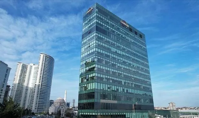 Bakan Bolat, Türk Eximbank'ın temin ettiği en yüksek tutarlı sendikasyon kredisini değerlendirdi: