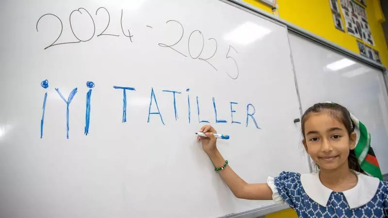 Okullarda Forma Geri Mi Dönüyor? Bakan Tekin'den Şok Açıklama!