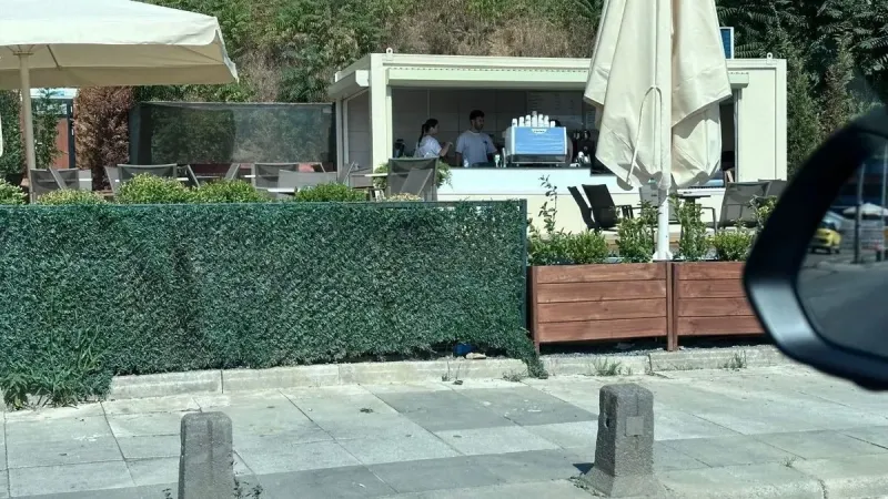 Beykoz'da ifşalara konu olan kaçak kafe açıldı