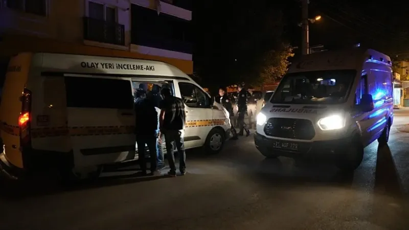 Cadde ortasında silahlı kavga: 19 yaşındaki genç vuruldu