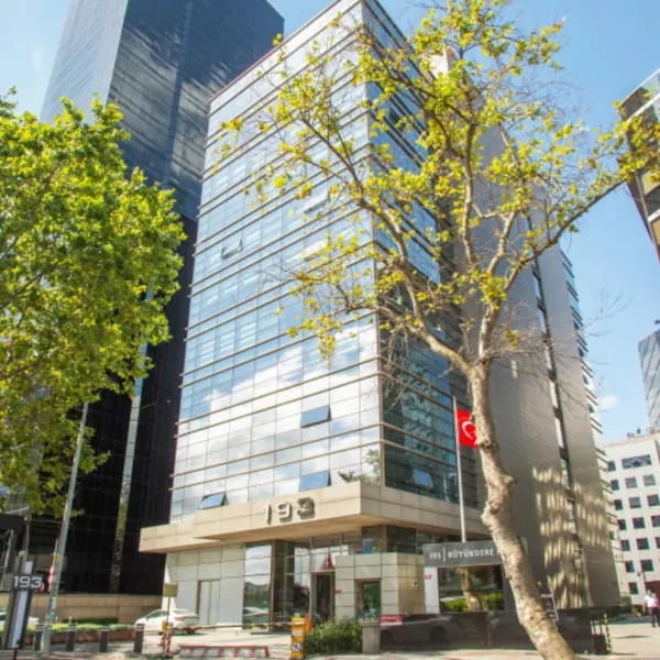 Eczacıbaşı Holding'den 2.2 milyar liralık satışı