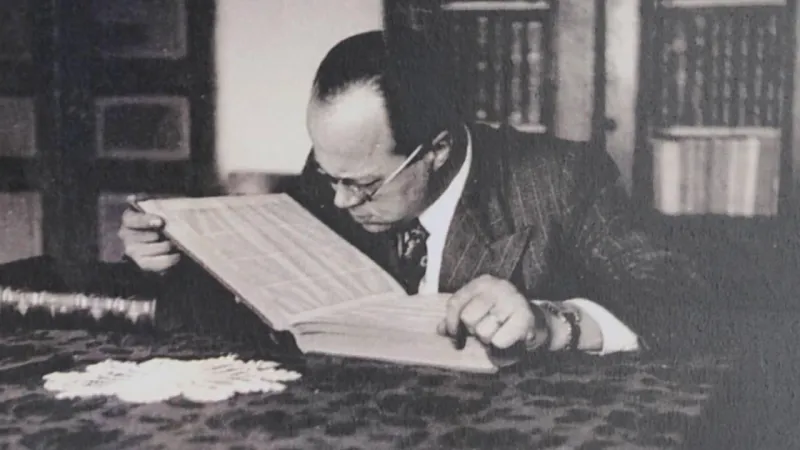 Cemil Meriç Kimdir? Türk İrfanının Yükselen Sesi!