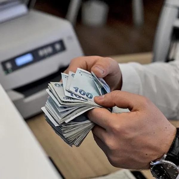 İşçi ücreti elden ödenebilir mi?