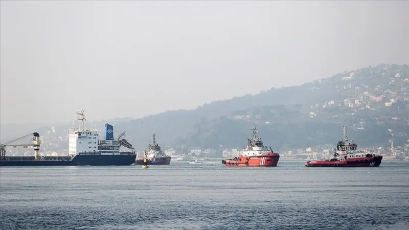 İstanbul Boğazı gemi trafiği çift yönlü askıya alındı