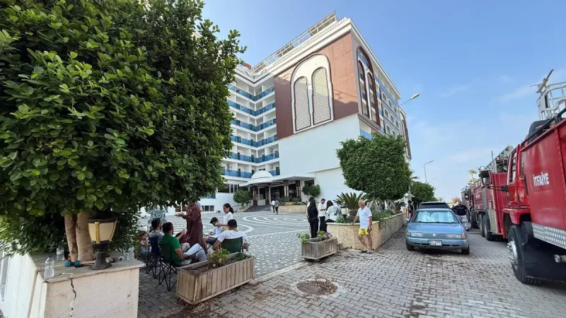 Mühürlü Otelde Korkunç Yangın! İçeride Müşteriler mi Vardı?