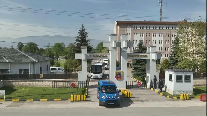 Düzce'de Şok Operasyon! 74 Kişi Gözaltında! Neler Oluyor?