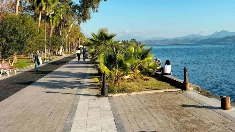 İzmir'de Hava Alarmı! Bugün Hava Nasıl Olacak? Şok Detaylar!