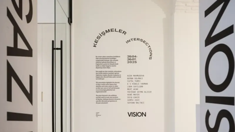 "Kesişmeler" Sergisiyle Sanat Dünyası Buluştu! Kaçırmayın!