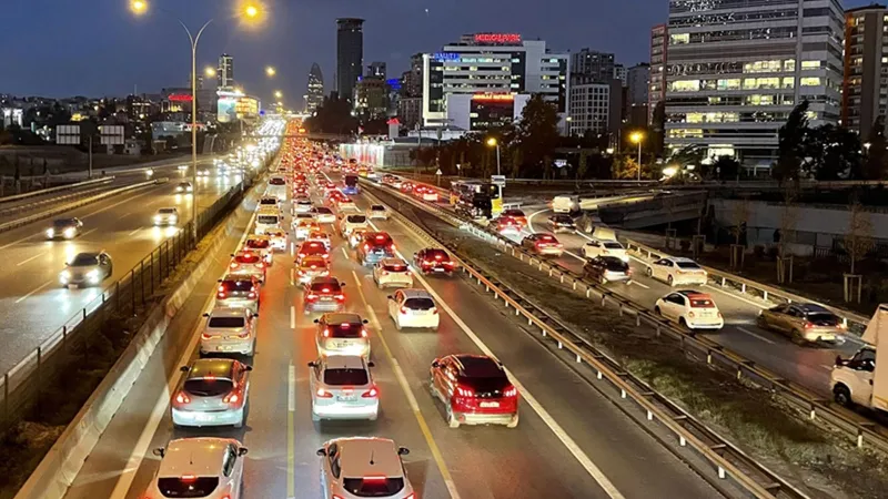 Nisan Ayında Trafiğe Kaç Araç Eklendi? Şok Rakam!