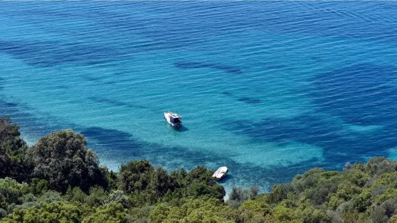 Ege'nin Saklı Cenneti: Kuşadası'nda Masmavi Koylar Keşfedilmeyi Bekliyor!