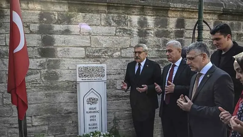 “Sezai Karakoç, büyük bir okuldur”