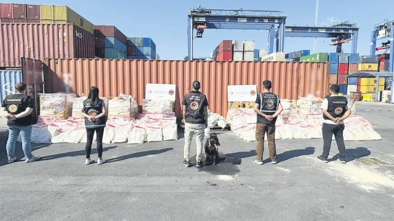 İstanbul'da Rekor Kokain Baskını! Fosil Ununa Gizlenmiş Uyuşturucu Şoku
