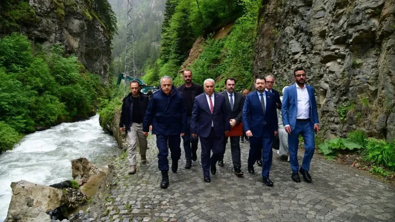 Trabzon'da Kayıp Çocuk: Arama Çalışmaları Umutla Devam Ediyor!